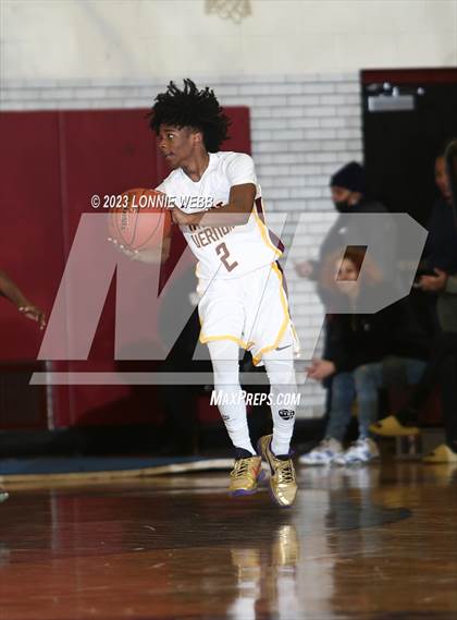Thumbnail 1 in Carmel vs Mount Vernon (Section 1 Class AA First Round) photogallery.