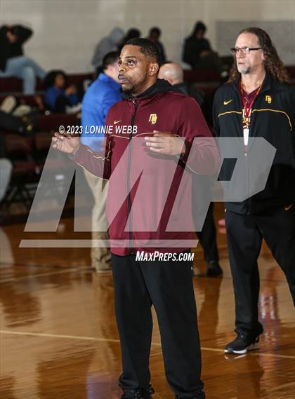 Thumbnail 3 in Carmel vs Mount Vernon (Section 1 Class AA First Round) photogallery.