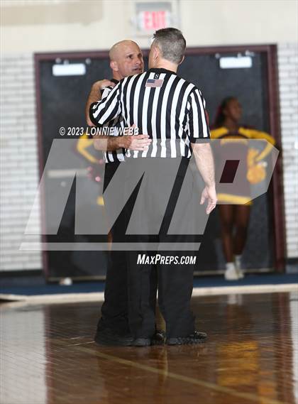 Thumbnail 2 in Carmel vs Mount Vernon (Section 1 Class AA First Round) photogallery.