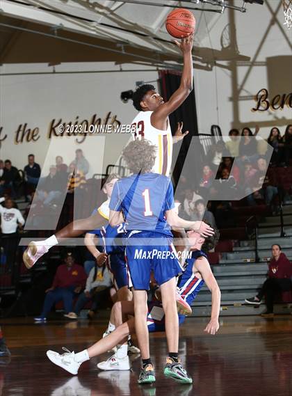 Thumbnail 1 in Carmel vs Mount Vernon (Section 1 Class AA First Round) photogallery.