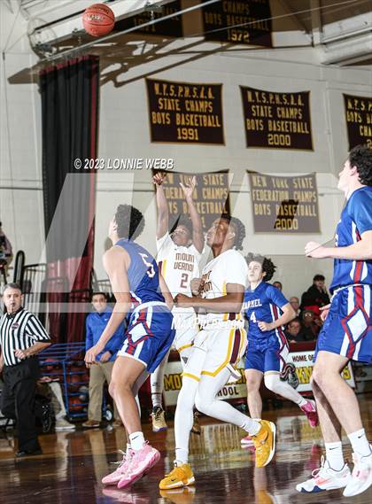 Thumbnail 1 in Carmel vs Mount Vernon (Section 1 Class AA First Round) photogallery.