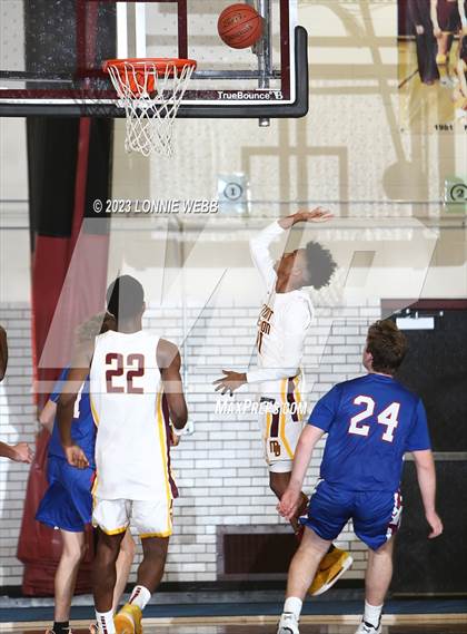Thumbnail 3 in Carmel vs Mount Vernon (Section 1 Class AA First Round) photogallery.