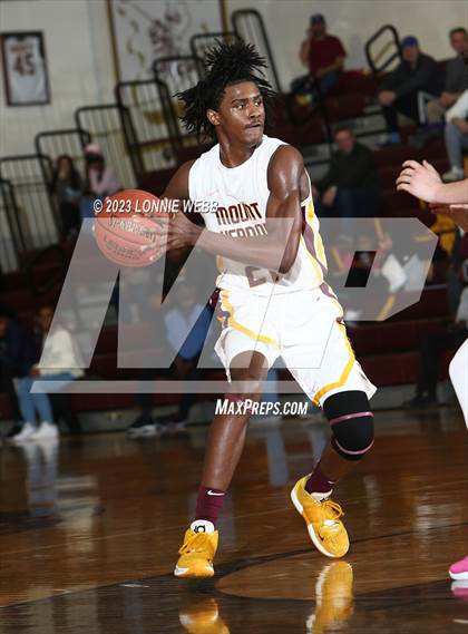 Thumbnail 2 in Carmel vs Mount Vernon (Section 1 Class AA First Round) photogallery.