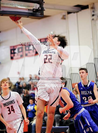Thumbnail 1 in Roslyn vs Manhasset (Section VIII Class A First Round Playoff) photogallery.