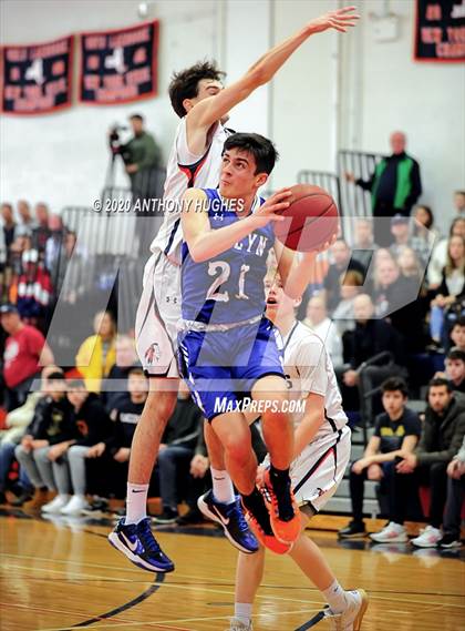 Thumbnail 2 in Roslyn vs Manhasset (Section VIII Class A First Round Playoff) photogallery.