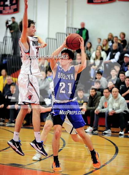 Thumbnail 1 in Roslyn vs Manhasset (Section VIII Class A First Round Playoff) photogallery.