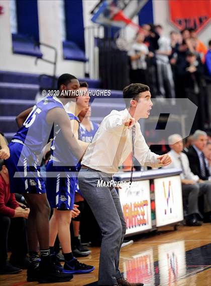 Thumbnail 1 in Roslyn vs Manhasset (Section VIII Class A First Round Playoff) photogallery.