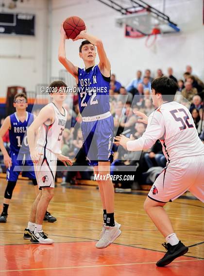 Thumbnail 3 in Roslyn vs Manhasset (Section VIII Class A First Round Playoff) photogallery.