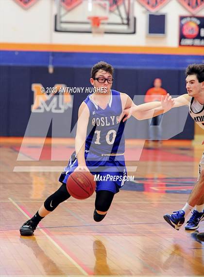 Thumbnail 3 in Roslyn vs Manhasset (Section VIII Class A First Round Playoff) photogallery.