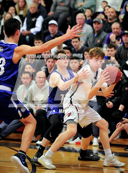 Thumbnail 2 in Roslyn vs Manhasset (Section VIII Class A First Round Playoff) photogallery.