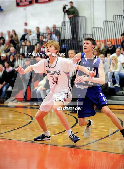 Thumbnail 1 in Roslyn vs Manhasset (Section VIII Class A First Round Playoff) photogallery.