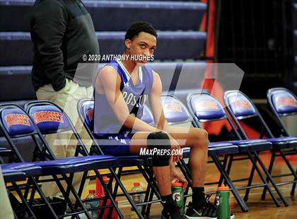 Thumbnail 2 in Roslyn vs Manhasset (Section VIII Class A First Round Playoff) photogallery.