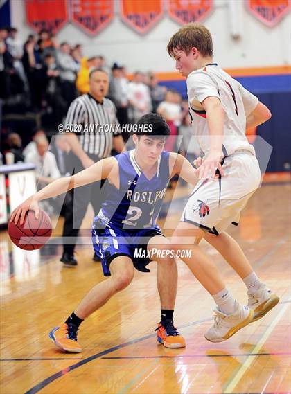 Thumbnail 3 in Roslyn vs Manhasset (Section VIII Class A First Round Playoff) photogallery.