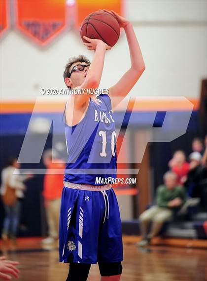 Thumbnail 3 in Roslyn vs Manhasset (Section VIII Class A First Round Playoff) photogallery.