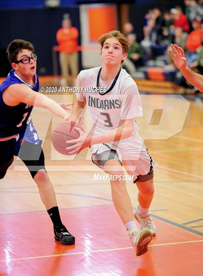 Thumbnail 3 in Roslyn vs Manhasset (Section VIII Class A First Round Playoff) photogallery.