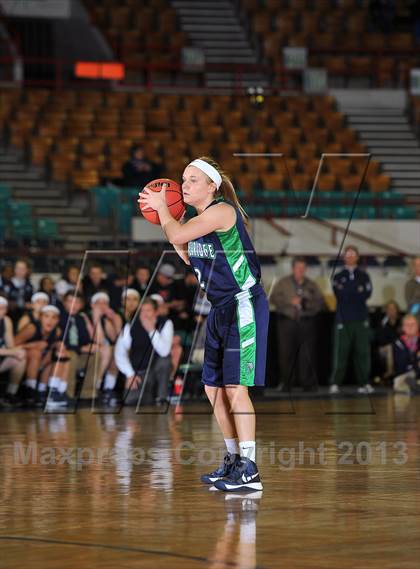 Thumbnail 1 in Arapahoe vs. ThunderRidge (CHSAA 5A Great 8) photogallery.