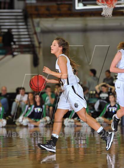 Thumbnail 3 in Arapahoe vs. ThunderRidge (CHSAA 5A Great 8) photogallery.