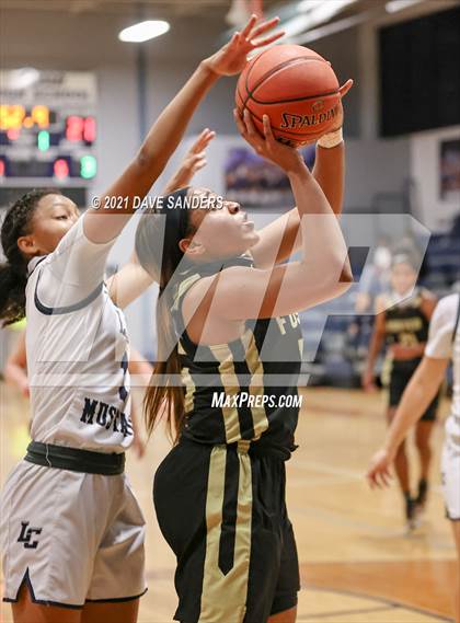 Thumbnail 3 in Foster @ Lamar Consolidated photogallery.
