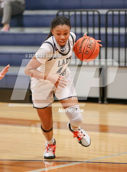 Thumbnail 3 in Foster @ Lamar Consolidated photogallery.