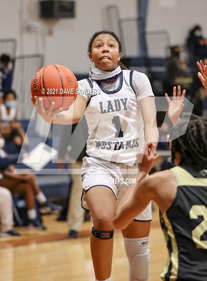 Thumbnail 3 in Foster @ Lamar Consolidated photogallery.