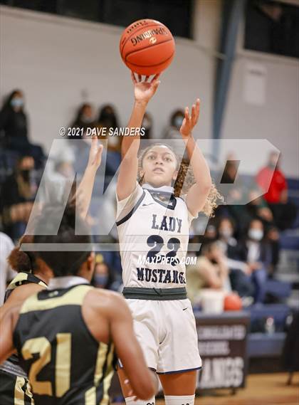 Thumbnail 3 in Foster @ Lamar Consolidated photogallery.