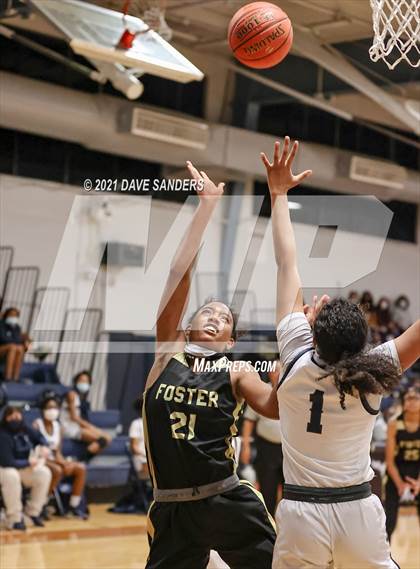 Thumbnail 2 in Foster @ Lamar Consolidated photogallery.