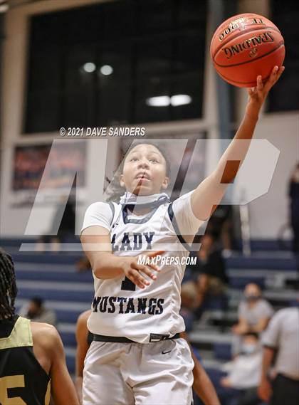 Thumbnail 1 in Foster @ Lamar Consolidated photogallery.