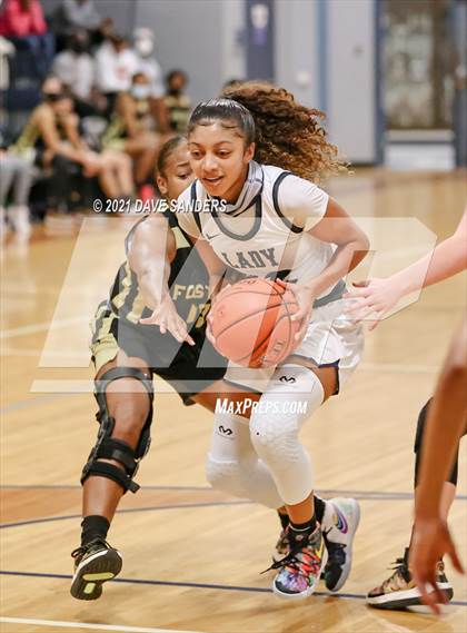 Thumbnail 1 in Foster @ Lamar Consolidated photogallery.