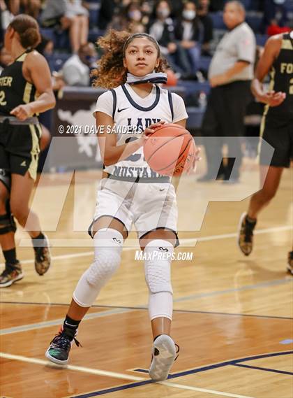 Thumbnail 3 in Foster @ Lamar Consolidated photogallery.