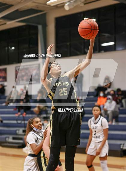 Thumbnail 2 in Foster @ Lamar Consolidated photogallery.