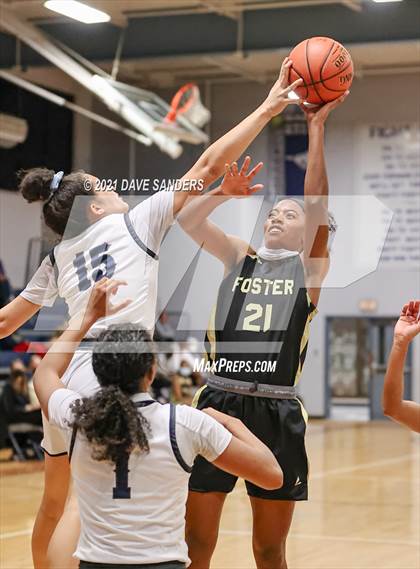 Thumbnail 3 in Foster @ Lamar Consolidated photogallery.
