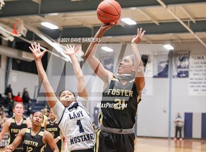 Thumbnail 1 in Foster @ Lamar Consolidated photogallery.