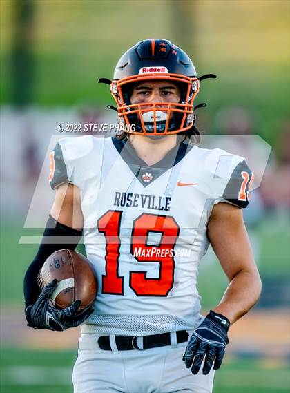 Thumbnail 3 in Laguna Creek vs. Roseville photogallery.
