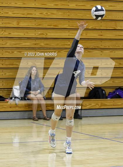 Thumbnail 2 in Leo vs Woodlan (Leo Invite) photogallery.