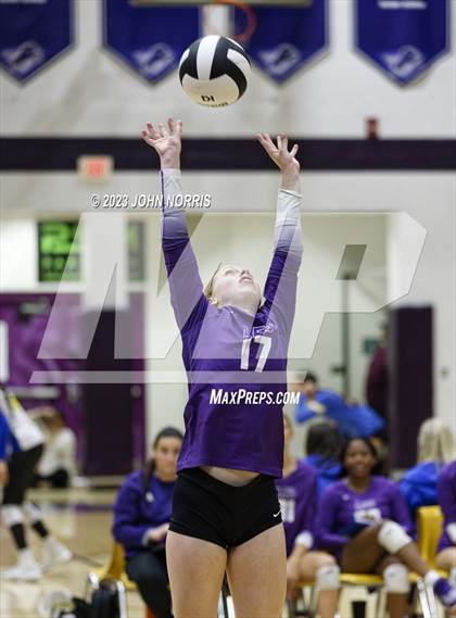 Thumbnail 3 in Leo vs Woodlan (Leo Invite) photogallery.
