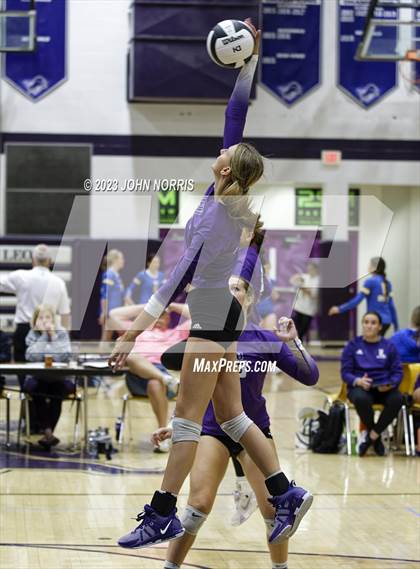 Thumbnail 1 in Leo vs Woodlan (Leo Invite) photogallery.