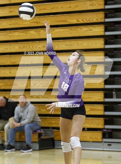 Thumbnail 3 in Leo vs Woodlan (Leo Invite) photogallery.