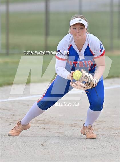 Thumbnail 2 in Yorktown vs. Jay County (IHSAA 3A Section 24 Championship)  photogallery.