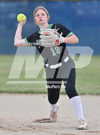 Thumbnail 1 in Yorktown vs. Jay County (IHSAA 3A Section 24 Championship)  photogallery.