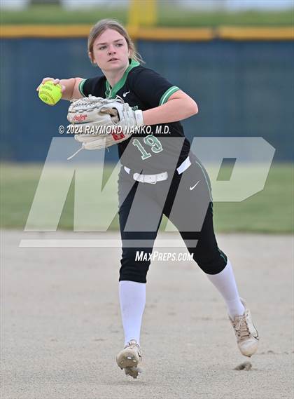 Thumbnail 3 in Yorktown vs. Jay County (IHSAA 3A Section 24 Championship)  photogallery.