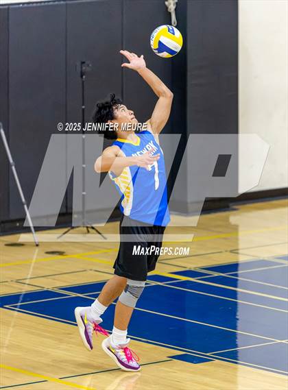 Thumbnail 2 in Arroyo @ Newark Memorial photogallery.