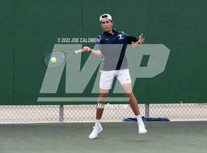 Thumbnail 2 in Coronado vs The Woodlands (UIL 6A Boys Singles State Quarterfinal) photogallery.