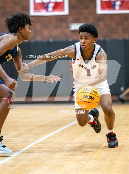 Thumbnail 2 in Trinity of Durham and Chapel Hill vs Freedom Christian Academy (NCISAA 2A Second Round) photogallery.