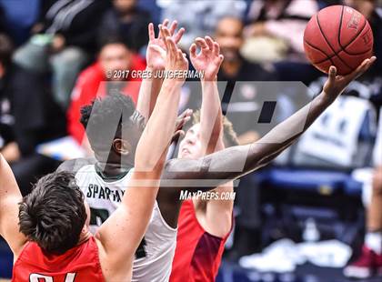 Thumbnail 1 in Harvard-Westlake vs. De La Salle (MaxPreps/DLS MLK Classic) photogallery.