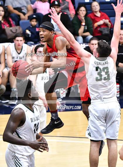 Thumbnail 1 in Harvard-Westlake vs. De La Salle (MaxPreps/DLS MLK Classic) photogallery.