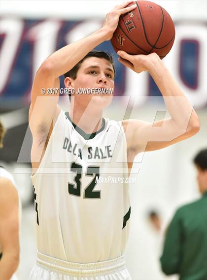 Thumbnail 1 in Harvard-Westlake vs. De La Salle (MaxPreps/DLS MLK Classic) photogallery.