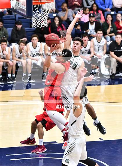 Thumbnail 1 in Harvard-Westlake vs. De La Salle (MaxPreps/DLS MLK Classic) photogallery.