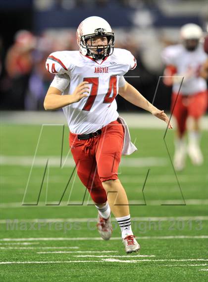 Thumbnail 3 in Fairfield vs. Argyle (UIL 3A Division 2 Final) photogallery.