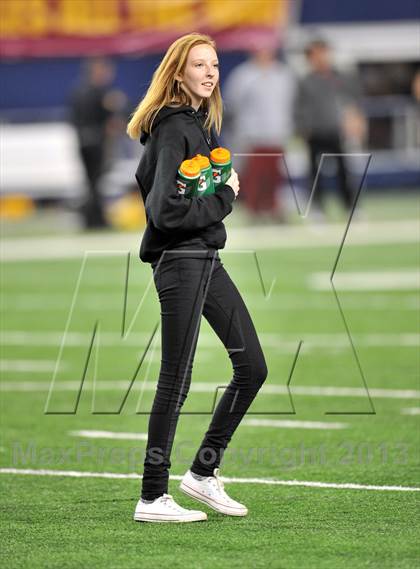 Thumbnail 1 in Fairfield vs. Argyle (UIL 3A Division 2 Final) photogallery.