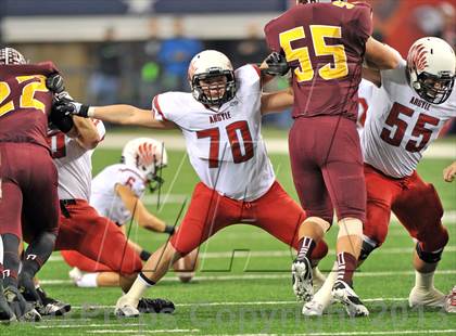 Thumbnail 3 in Fairfield vs. Argyle (UIL 3A Division 2 Final) photogallery.
